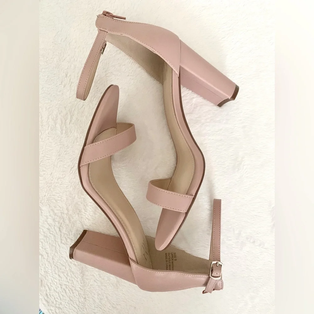New York & Co Nude Heels - Picture 3 of 5
